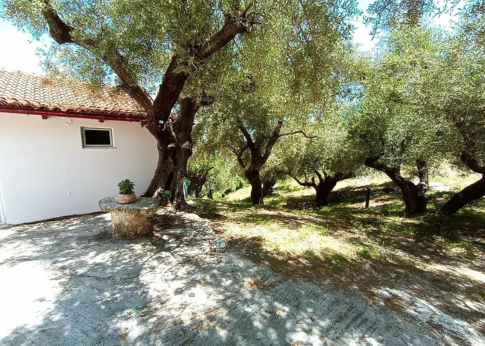 Xigia Hideaway - Panoramic Sea View House 펜션 *