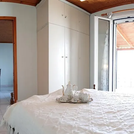 Xigia Hideaway - Panoramic Sea View House 펜션 *